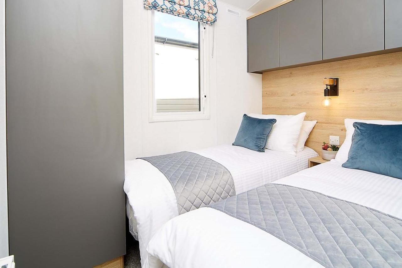 Barmouth Bay Holiday Park Llanddwywe Экстерьер фото